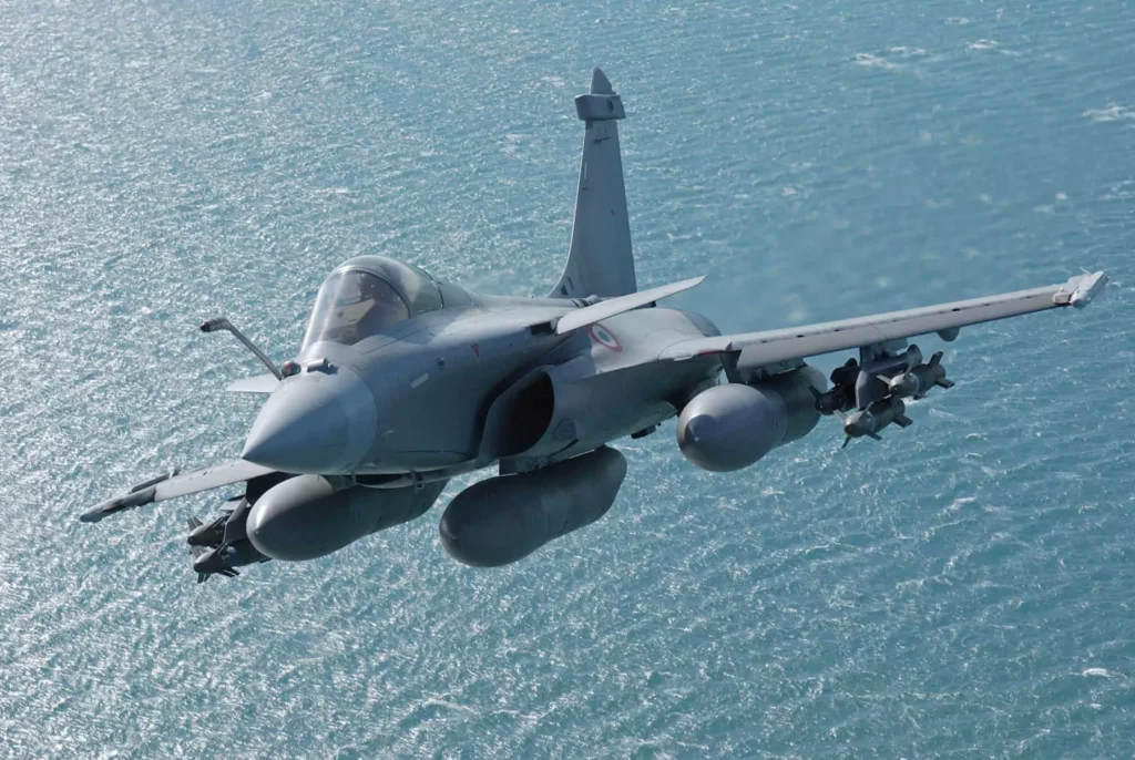 fabricant de rouleuse croqueuse de tôle pour roulage réservoir aéronautique