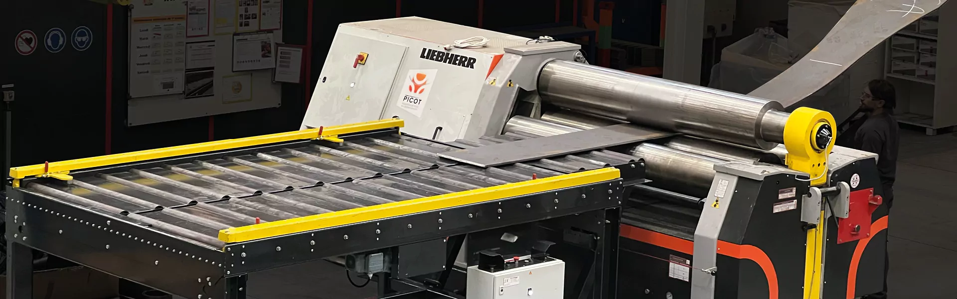 heavy-duty industrial sheet metal rolling machine