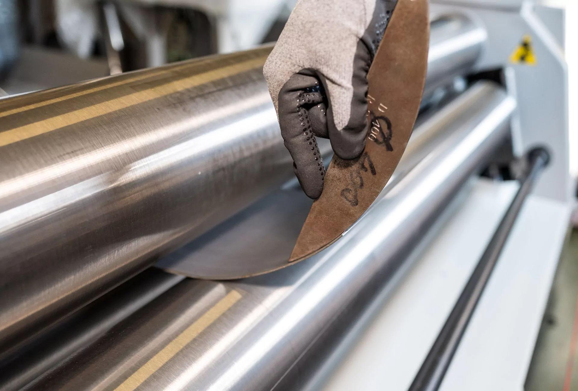 electrical roll plate bending machine design